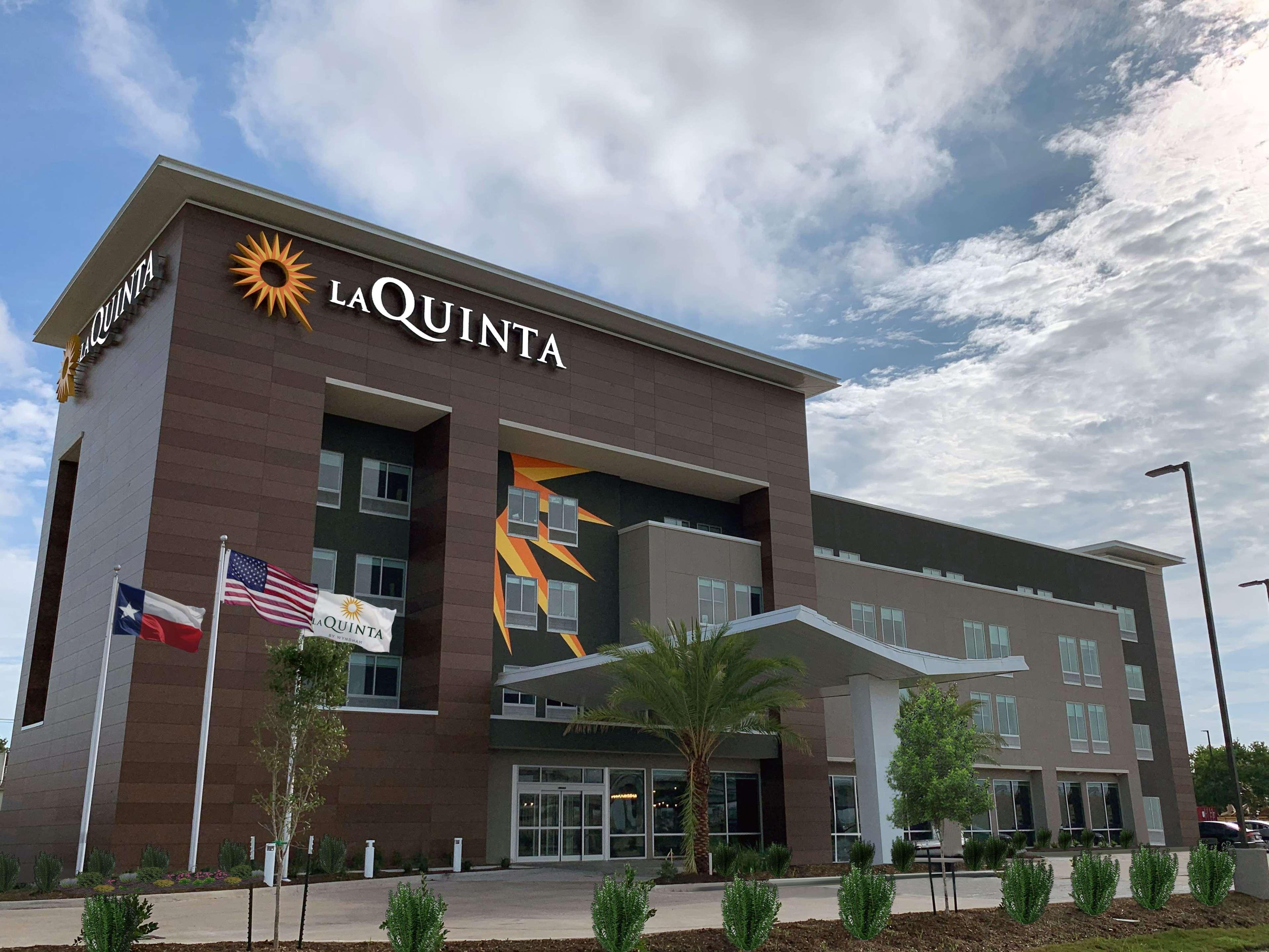 La Quinta Inn & Suites By Wyndham Texas City I 45 מראה חיצוני תמונה